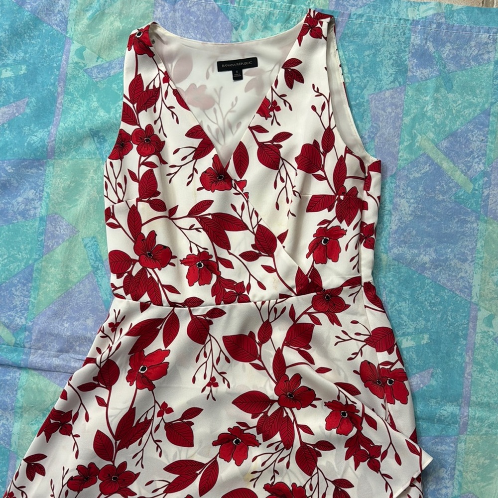 Banana Republic Red and White Floral Dress